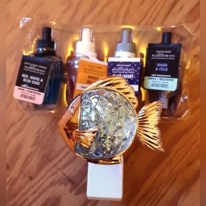 Bath and Bodyworks wallflower & 4 refills